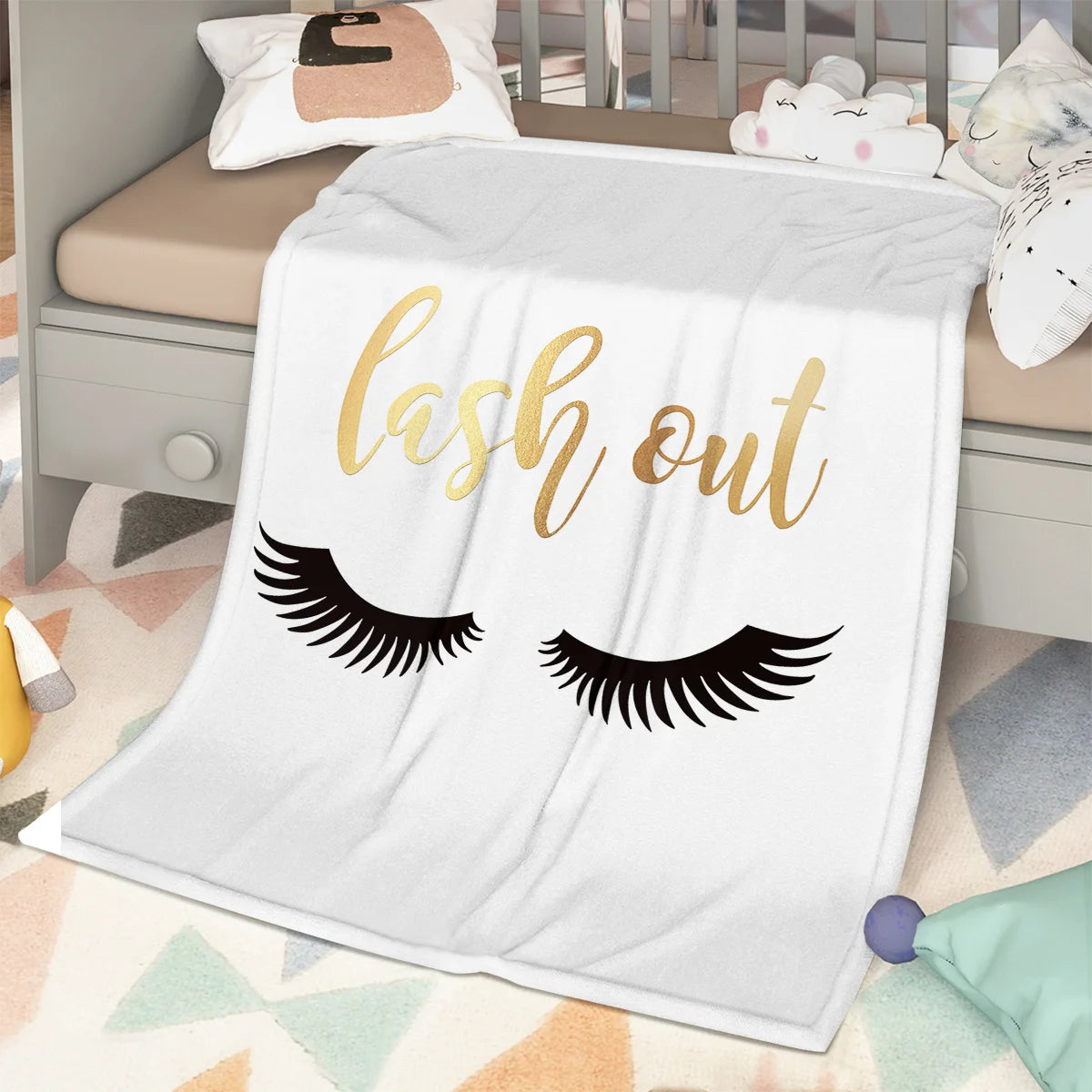 Long Eyelashes Printed Throw Blanket Plush Fluffy